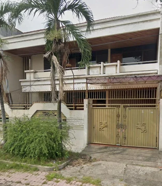 Jual / Sewa Rumah 2 Lantai Jalan Ketupa Surabaya Pusat Lokasi Premium Strategis