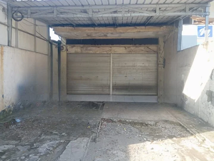 Disewakan Rumah Usaha Raya Wiyung Surabaya Selatan