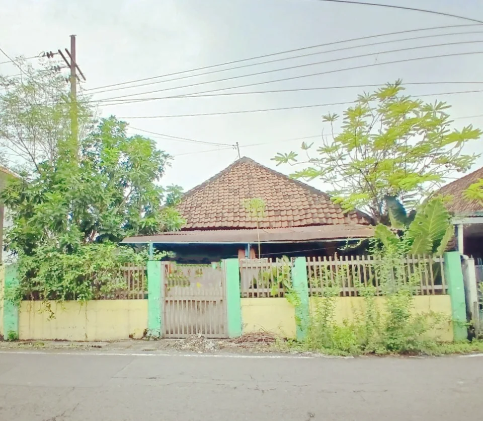 Dijual Rumah Strategis di Jolotundo Surabaya Timur.