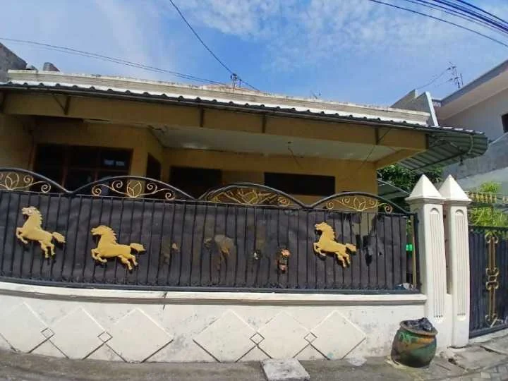 Dijual Rumah Strategis di Kalikepiting Jaya Surabaya Timur