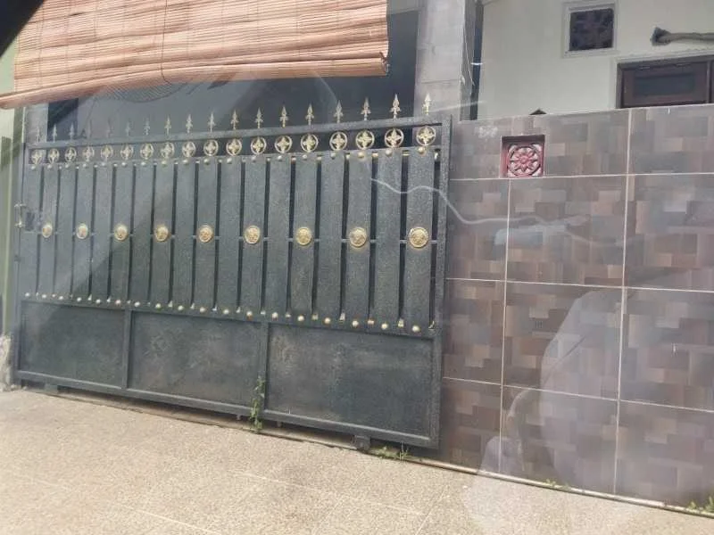 Dijual Rumah Siap Huni Lokasi Strategis Surabaya Selatan