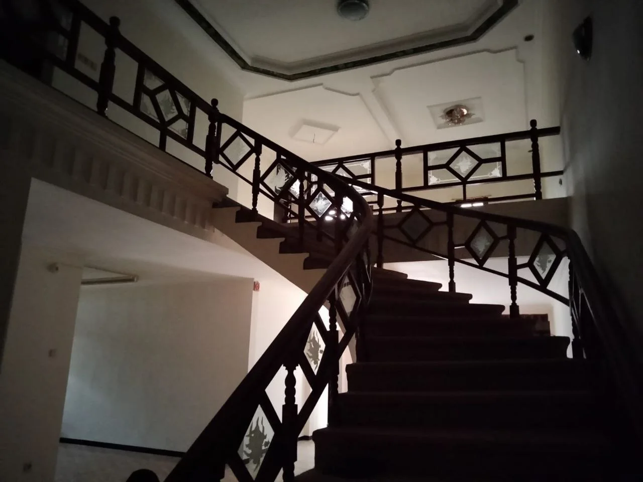 Dijual Rumah Nyaman di Gayungsari Surabaya Selatan - Thumbnail 4