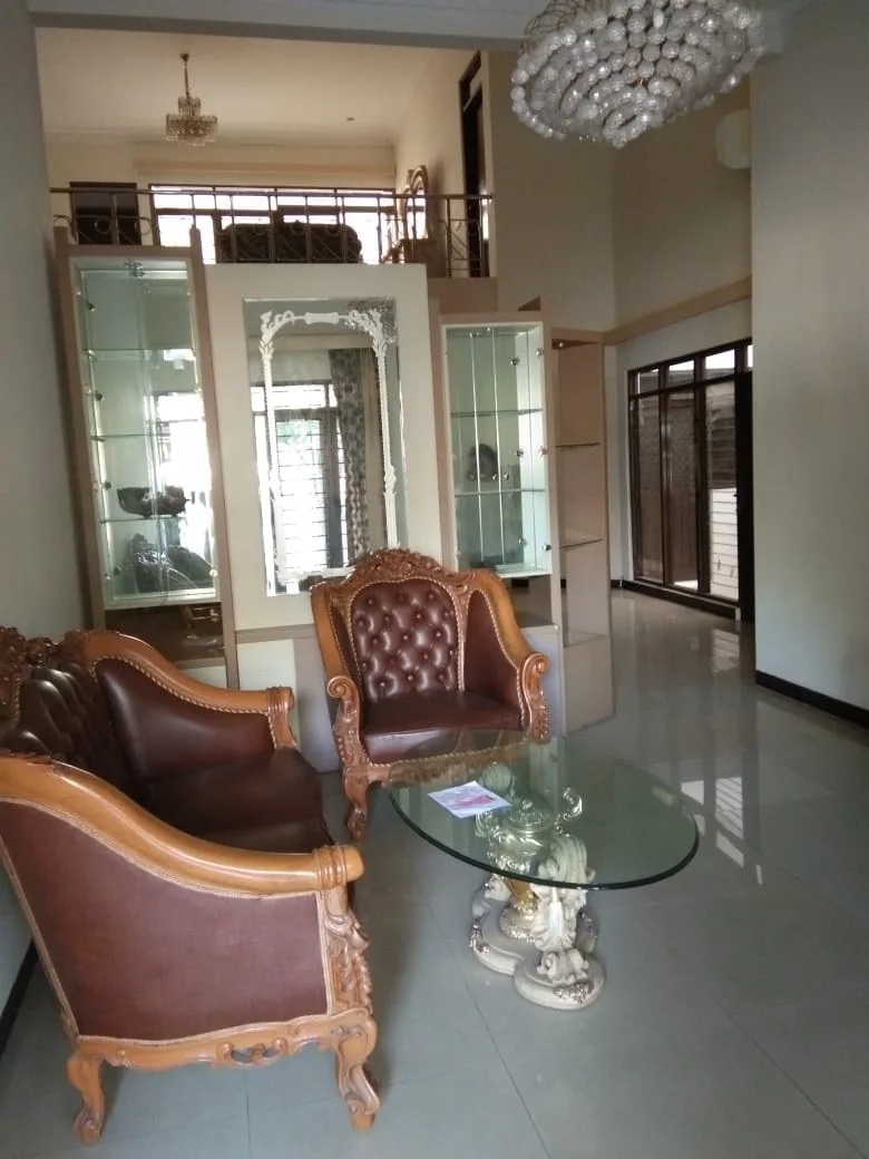 Dijual/Disewakan Rumah Semi Furnish Siap Huni Dharmahusada Indah Tengah Surabaya Timur - Thumbnail 2