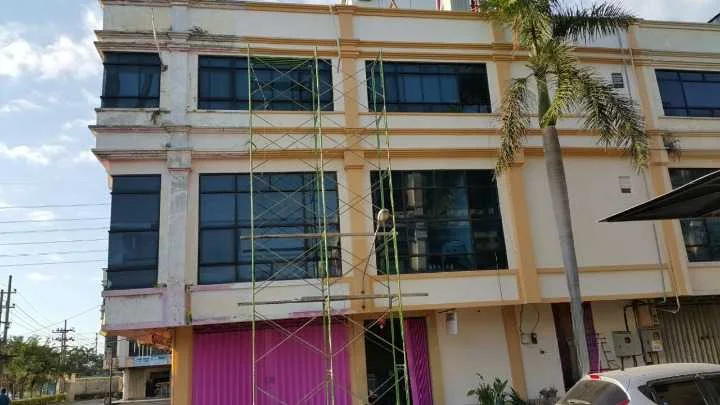Dijual/Disewakan Ruko Lokasi Strategis di Rungkut Megah Raya Surabaya Timur - Image 1