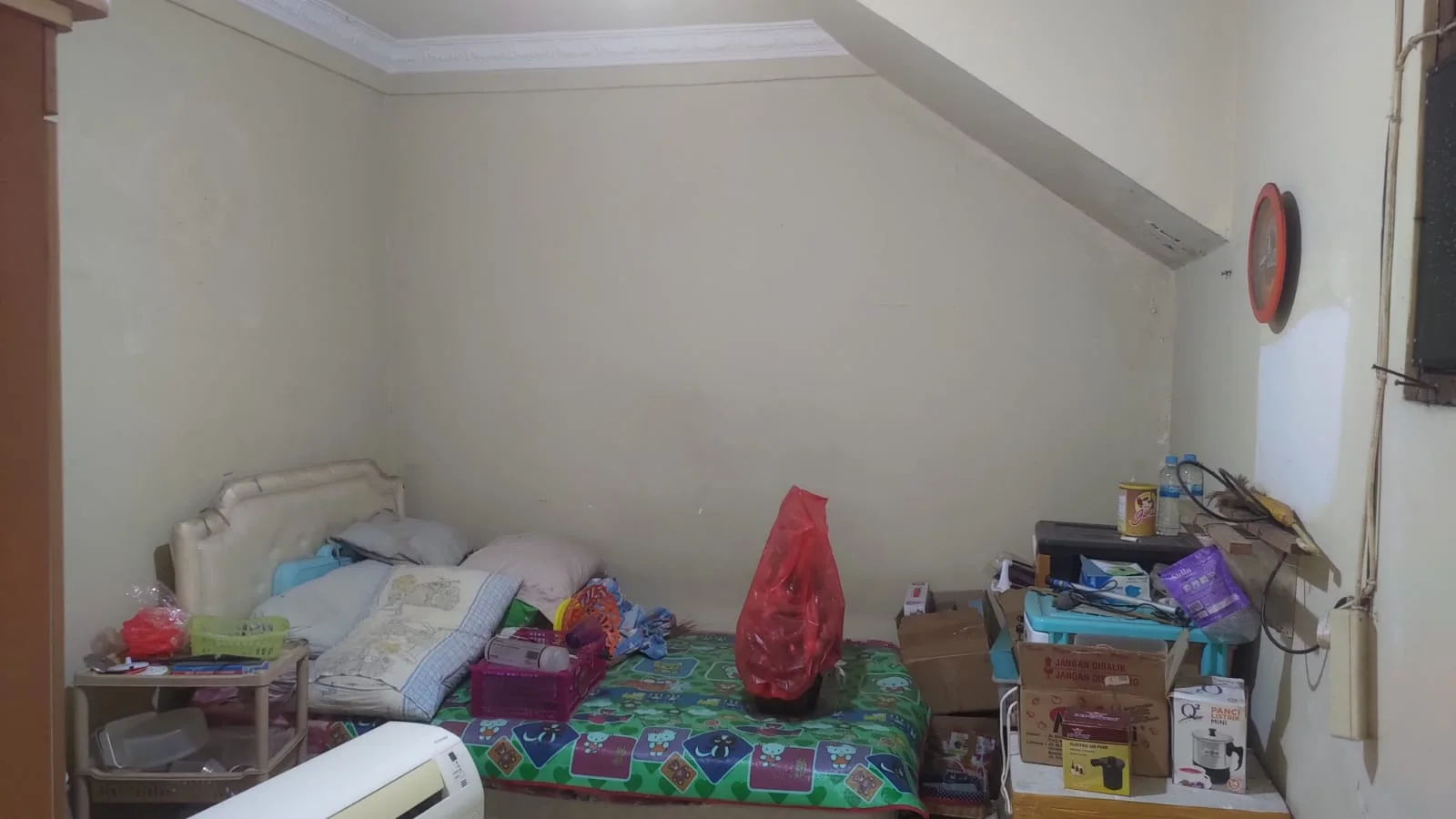 Dijual Rumah Hitung Tanah di Kawasan Eksklusif Darmo Harapan Surabaya Barat - Thumbnail 7