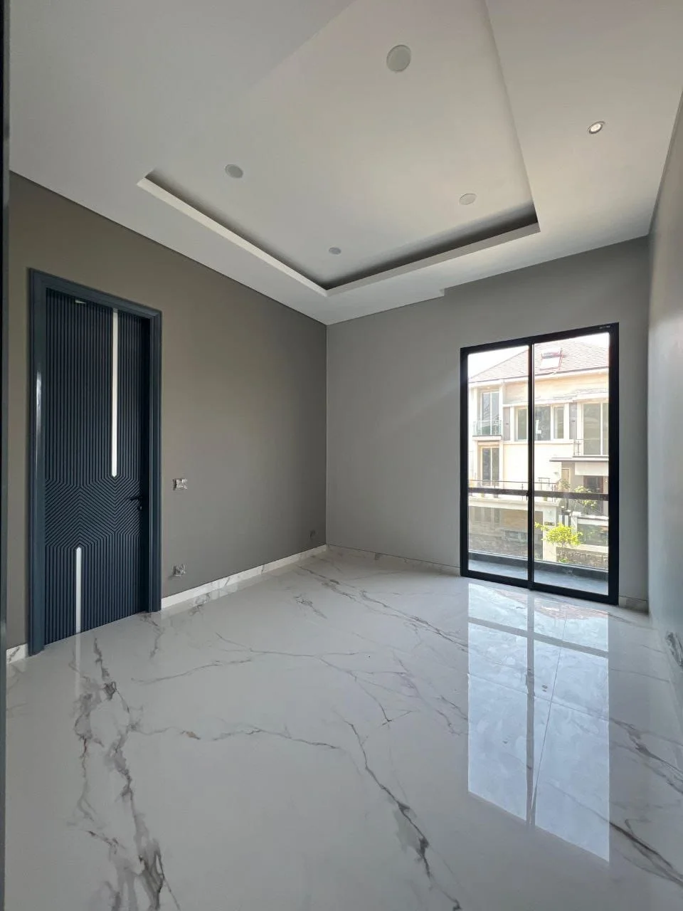 Dijual Rumah Sultan Baru Gress di Waterfront Citraland Surabaya Barat - Thumbnail 2
