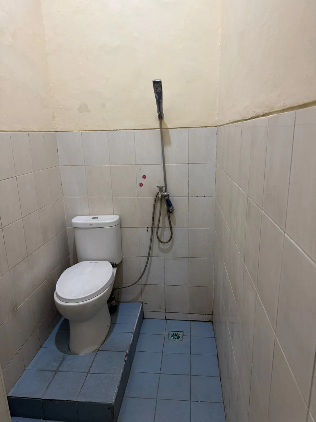 Disewakan Rumah Renovasi Siap Huni di Pakal Residence Surabaya Barat - Thumbnail 4