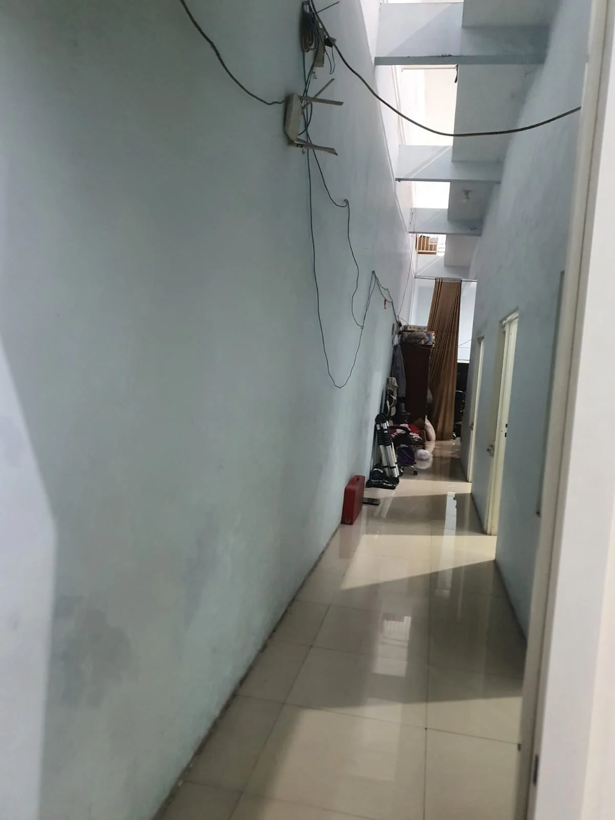 Dijual Ruko Strategis 2 Lantai di Kedinding Lor Surabaya Utara - Thumbnail 2