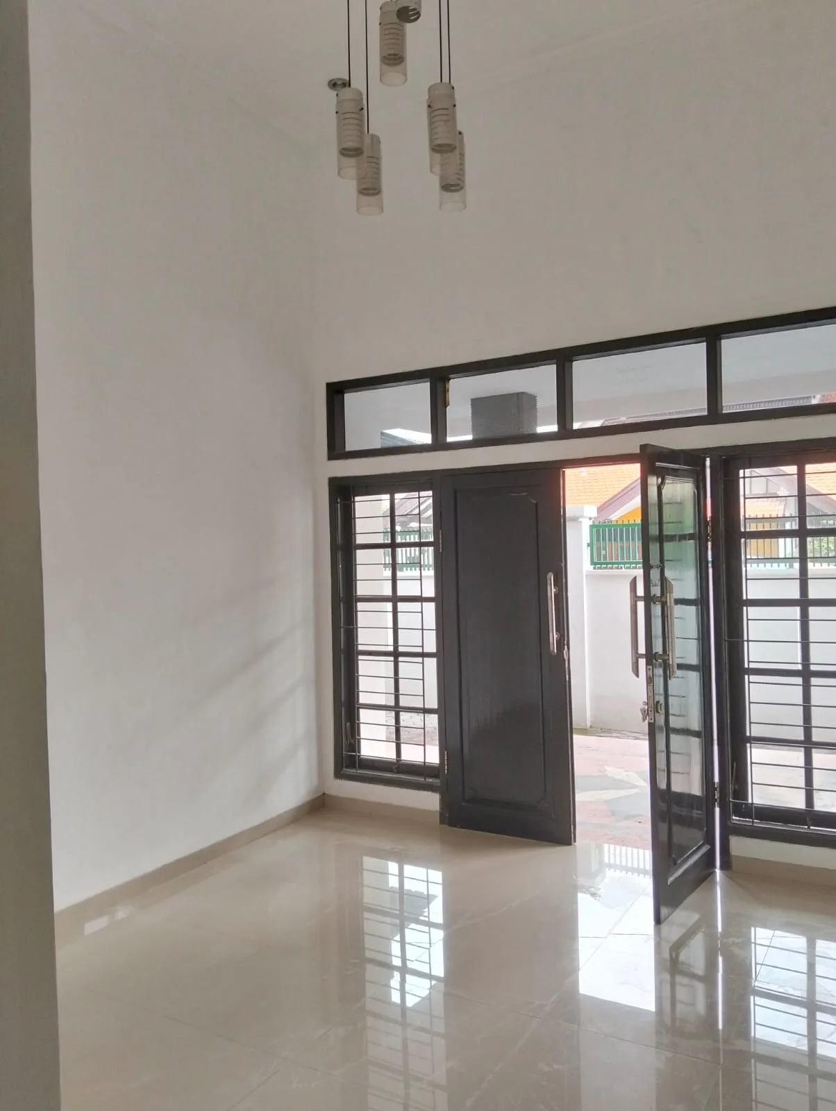 Jual Rumah Minimalis 1 Lantai Rungkut Asri Surabaya Timur - Thumbnail 2
