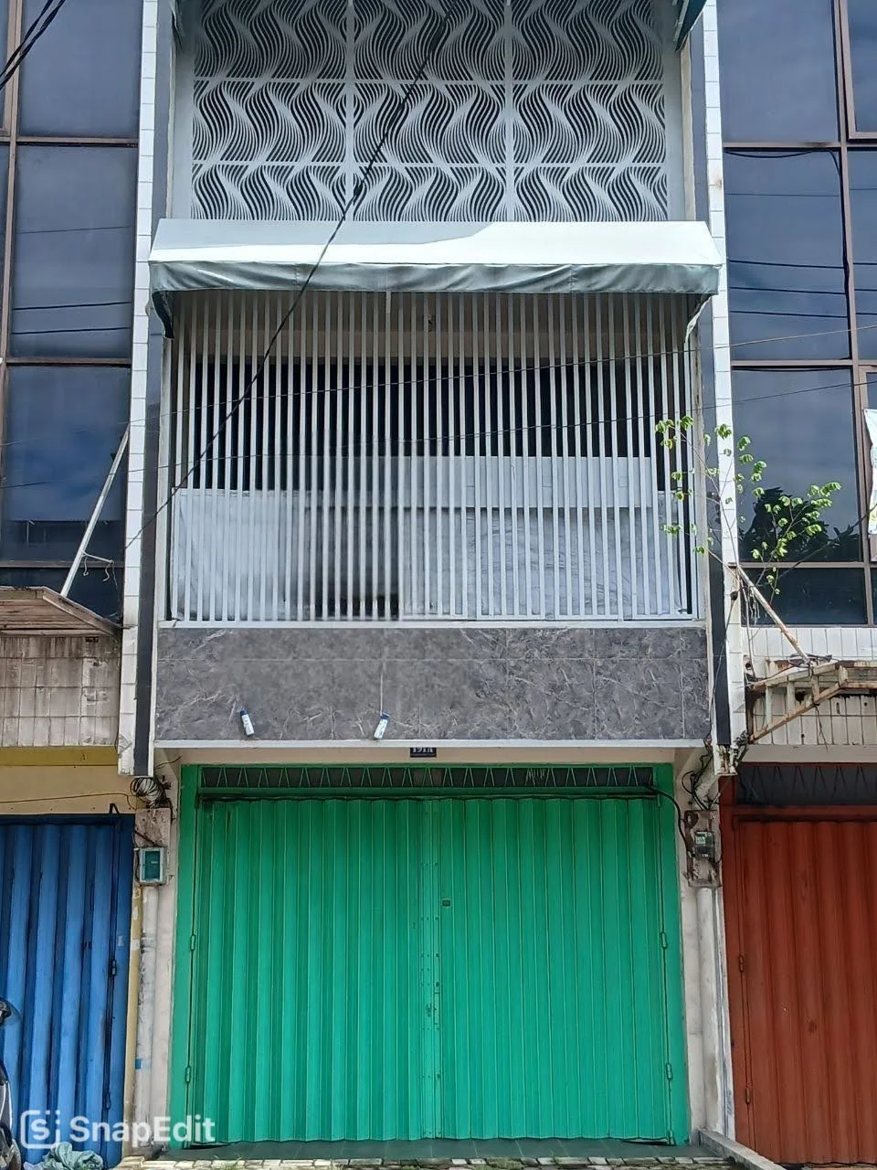 Disewakan Ruko 3,5 Lantai di Raya Kenjeran Surabaya Timur - Image 1