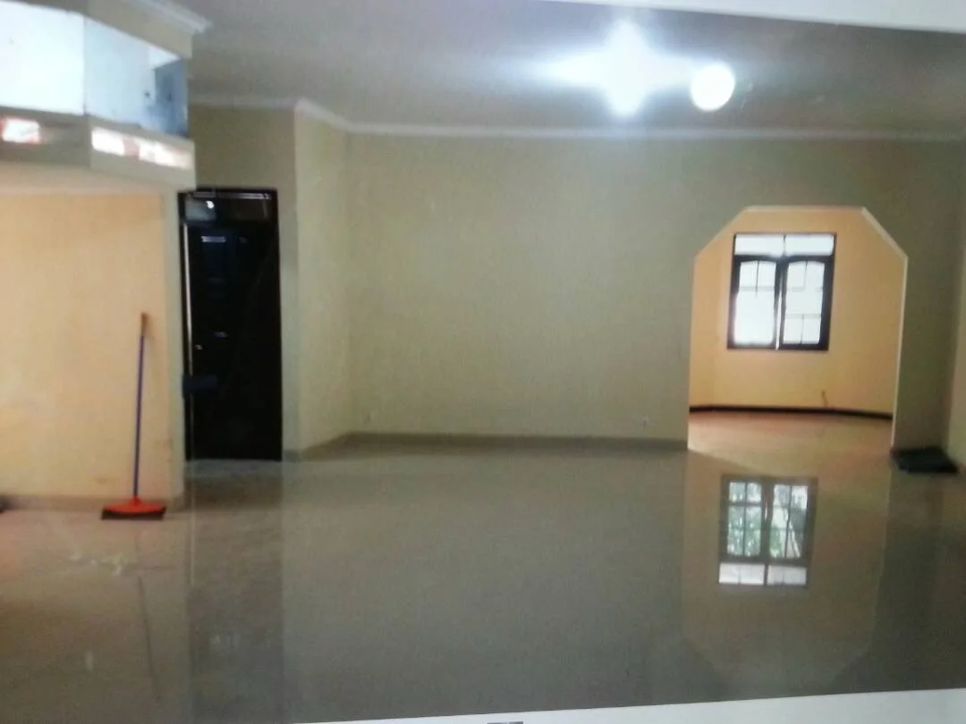 Dijual/Disewakan Rumah Luas di Baruk Utara Surabaya Timur - Thumbnail 2