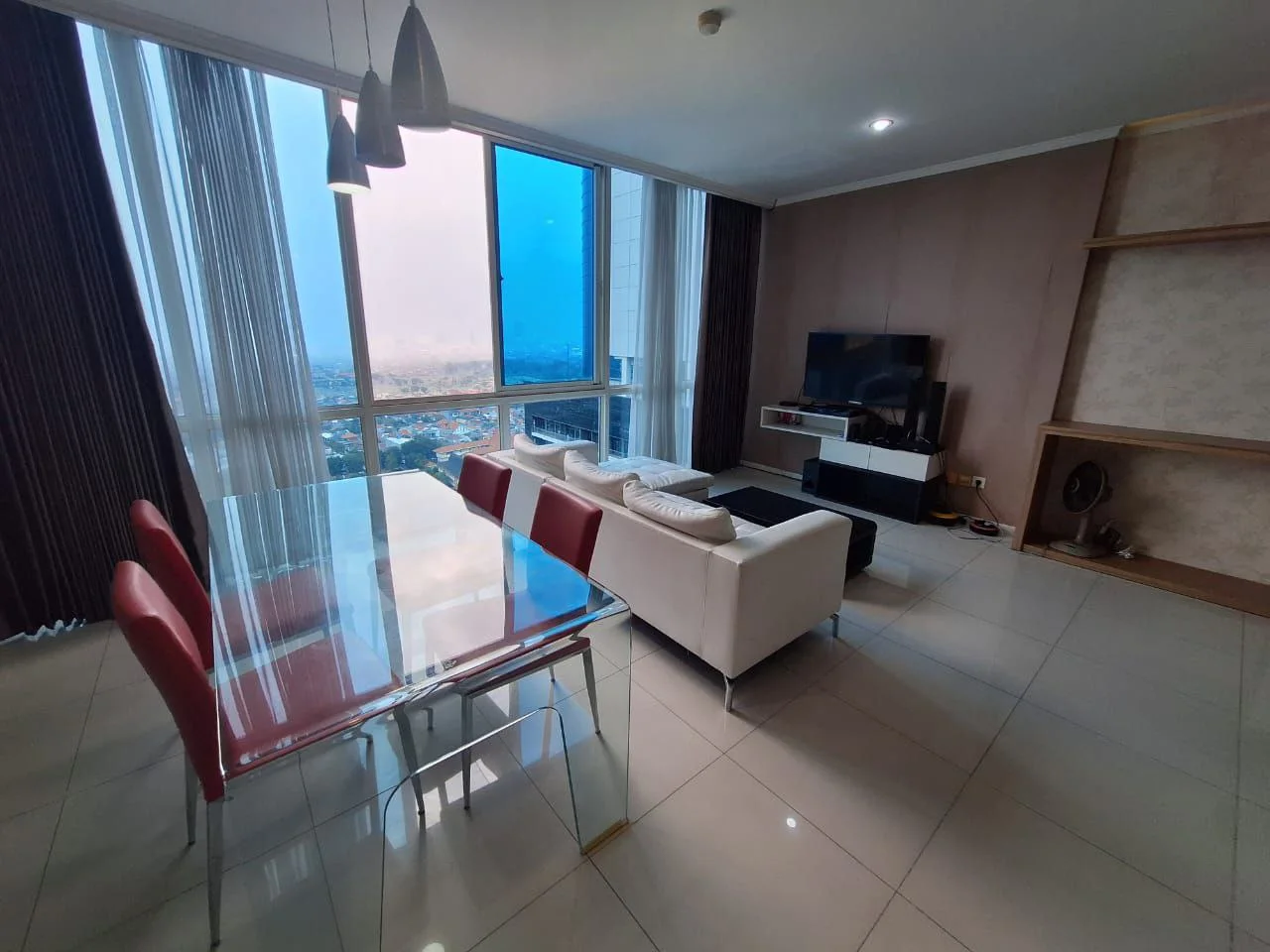 Disewakan Apartemen Luas 3BR di Ciputra World Surabaya Barat - Image 1