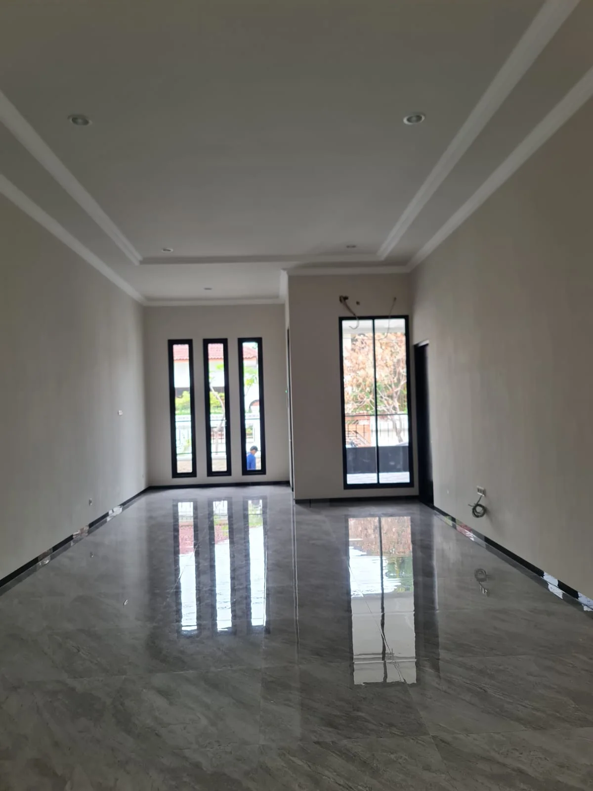 Disewakan Rumah Mewah Baru Darmo Permai Timur Surabaya Barat - Thumbnail 3