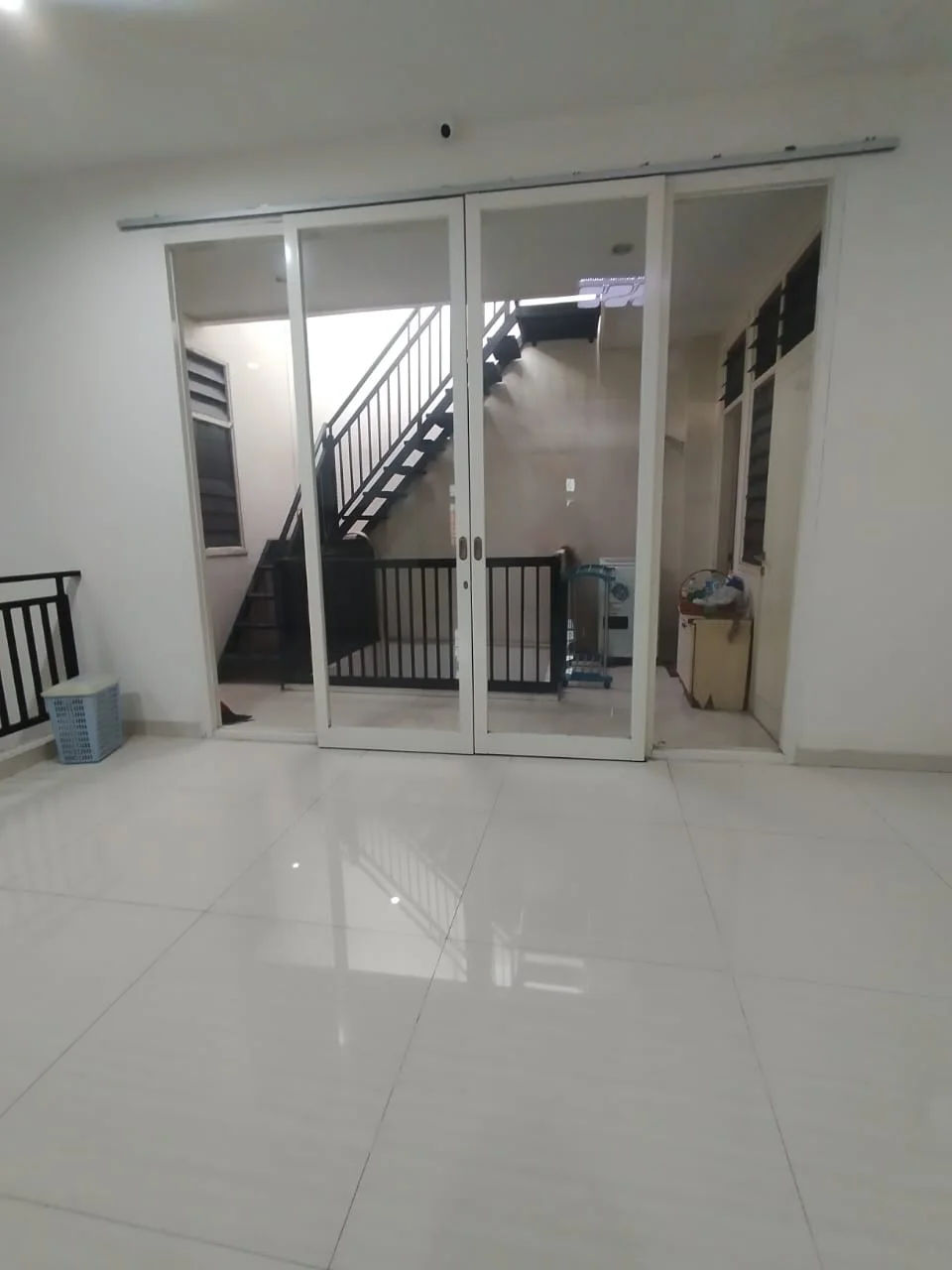 Dijual Rumah Full Furnished Darmo Permai Selatan Surabaya Barat - Thumbnail 4