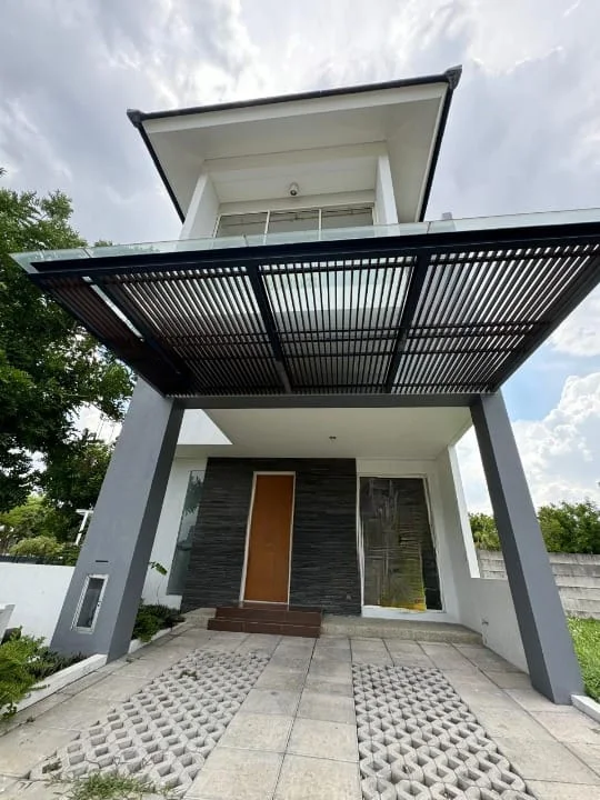 Jual Rumah Mewah 2 Lantai Murah Royal Residence Lokasi Premium Surabaya Barat