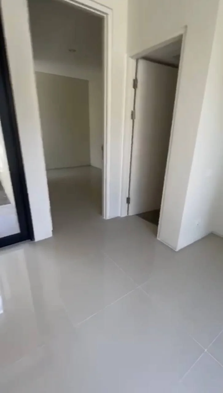 Dijual/Disewakan Rumah Siap Huni di Northwest Citraland Surabaya Barat - Thumbnail 5