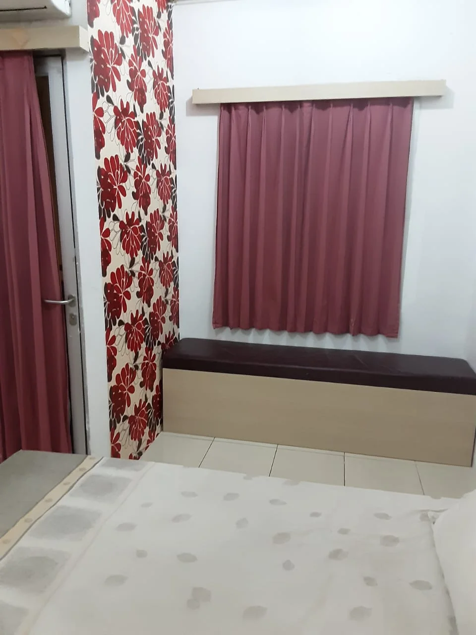 Dijual/Disewakan Apartemen Pool View dan Lokasi Strategis di Pavilion Permata Studio Surabaya Barat - Thumbnail 3
