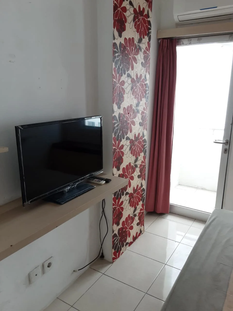 Dijual/Disewakan Apartemen Pool View dan Lokasi Strategis di Pavilion Permata Studio Surabaya Barat - Thumbnail 8
