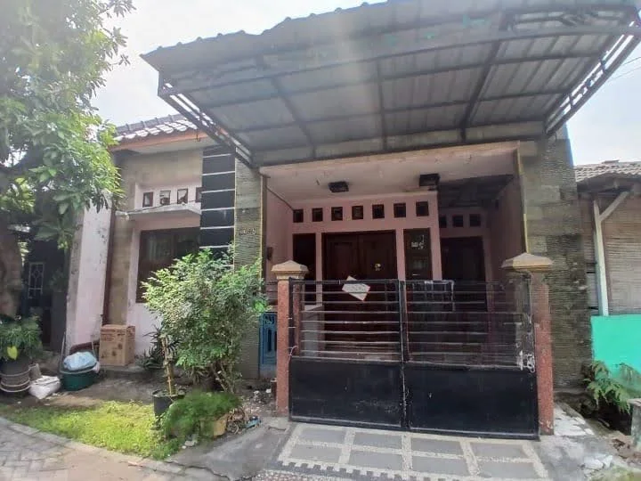 Dijual murah rumah siap huni di Pondok Benowo Indah, Surabaya Barat