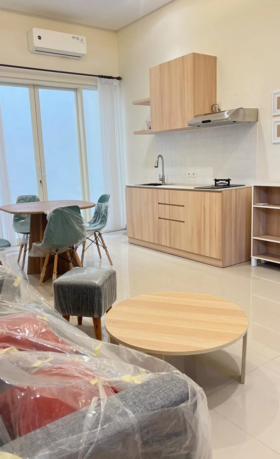 Jual Rumah Baru 2 Lantai Furnished Rungkut Menanggal Harapan Surabaya - Thumbnail 3