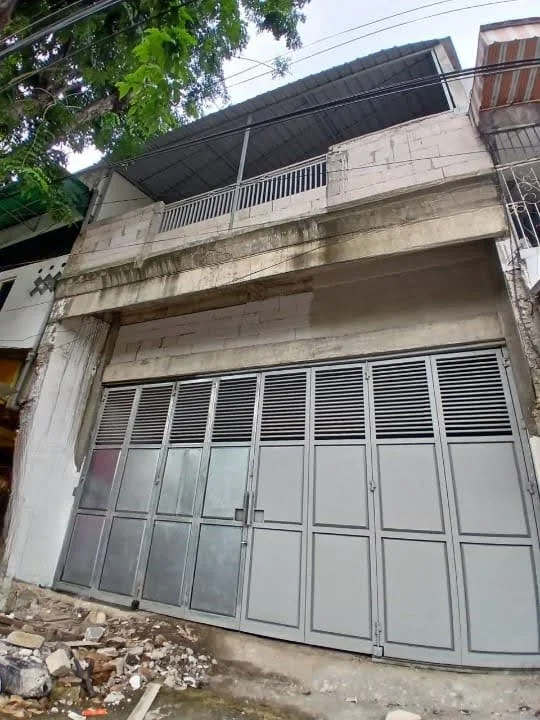 Disewakan Ruko Lokasi Strategis di Putro Agung Kulon Surabaya Utara - Image 1