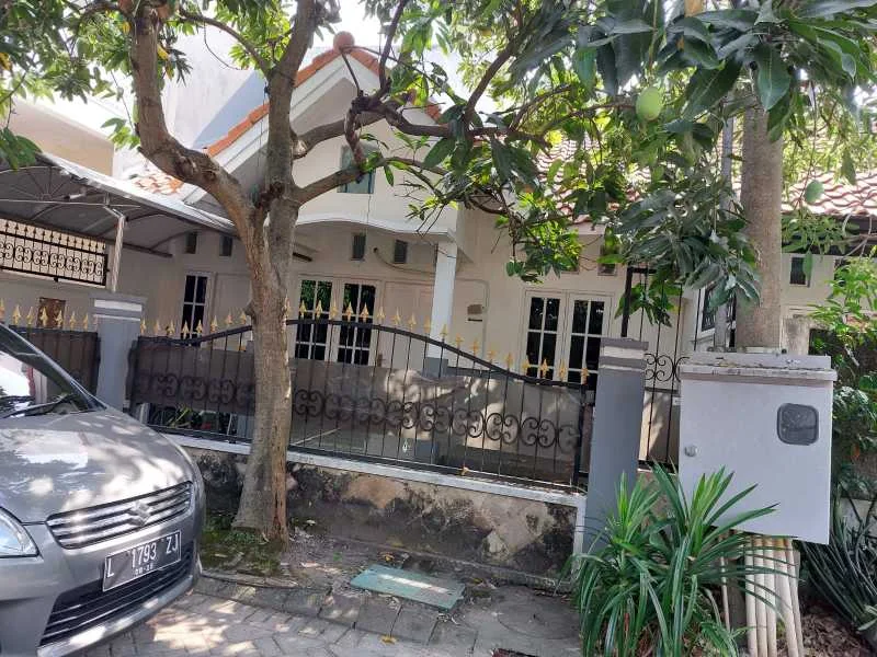 Dijual Rumah 1,5 Lantai Bukit Palma Murah di Citraland Utara Surabaya Barat