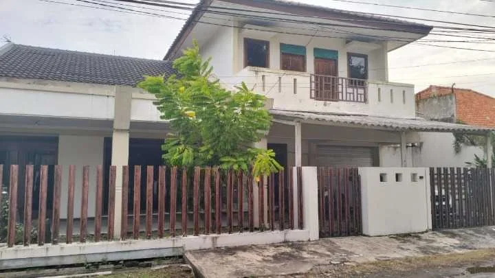Dijual Rumah Nyaman Dan Strategis 2 Lantai Jemur Andayani Surabaya Selatan