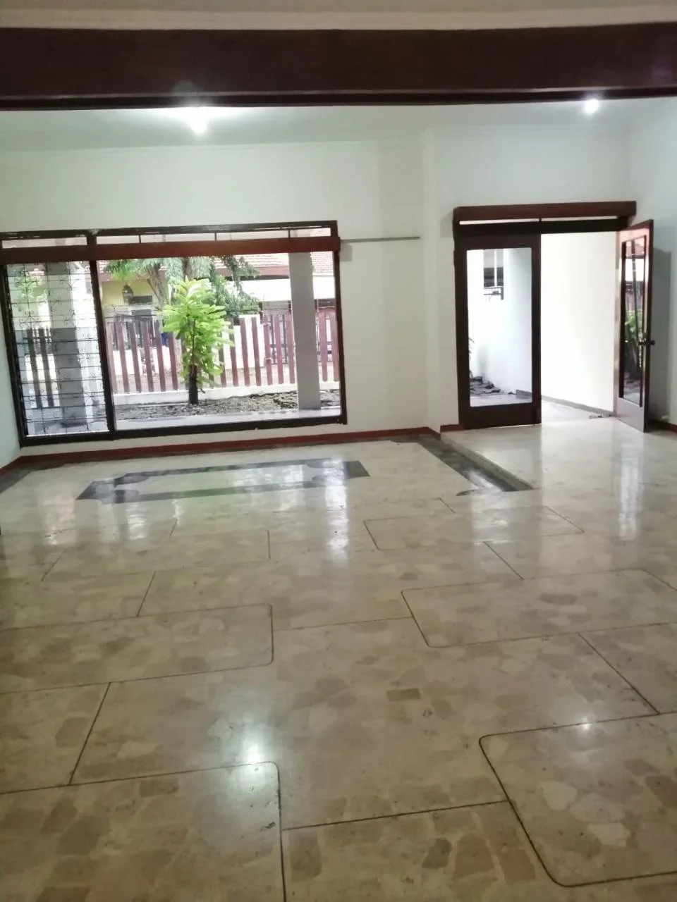 Dijual Rumah Nyaman Dan Strategis 2 Lantai Jemur Andayani Surabaya Selatan - Thumbnail 5
