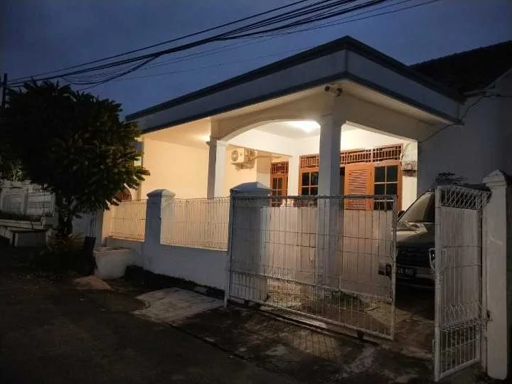 Dijual Rumah Strategis Siap Huni di Mekar Sari Permai Depok