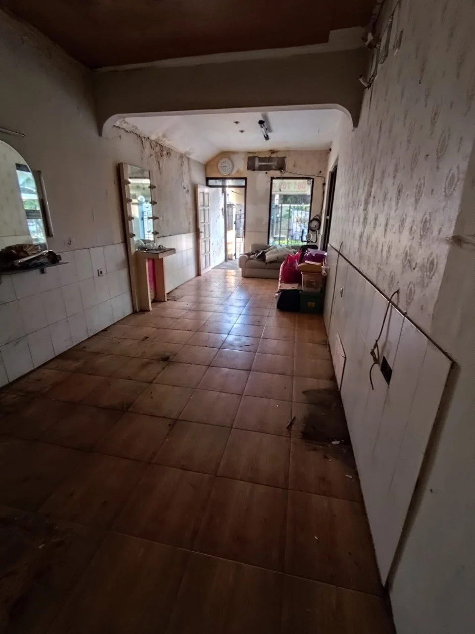 Dijual Rumah Strategis di Taman Pondok Indah Surabaya Barat - Thumbnail 2