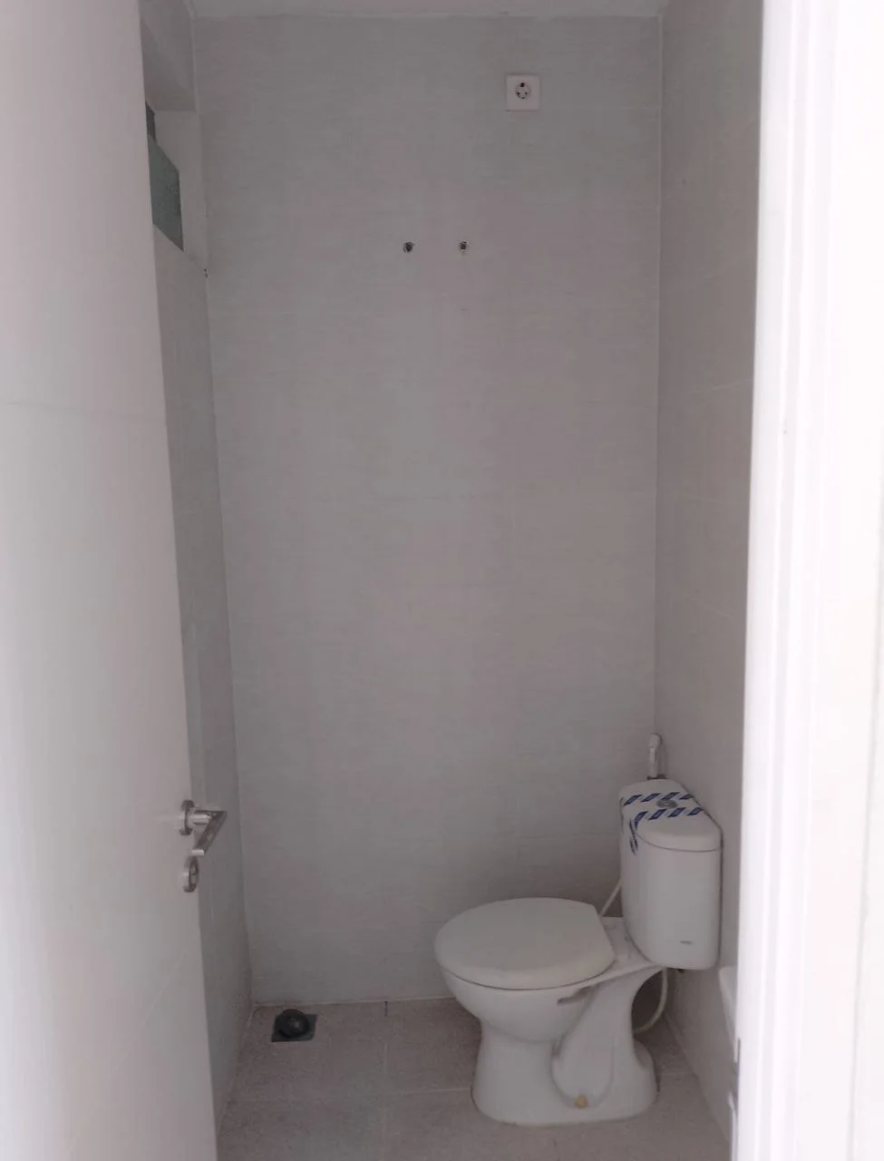 Dijual Rumah Full Furnish Siap Huni yang Berlokasi di Kawasan Citraland Northwest Surabaya Barat - Thumbnail 6