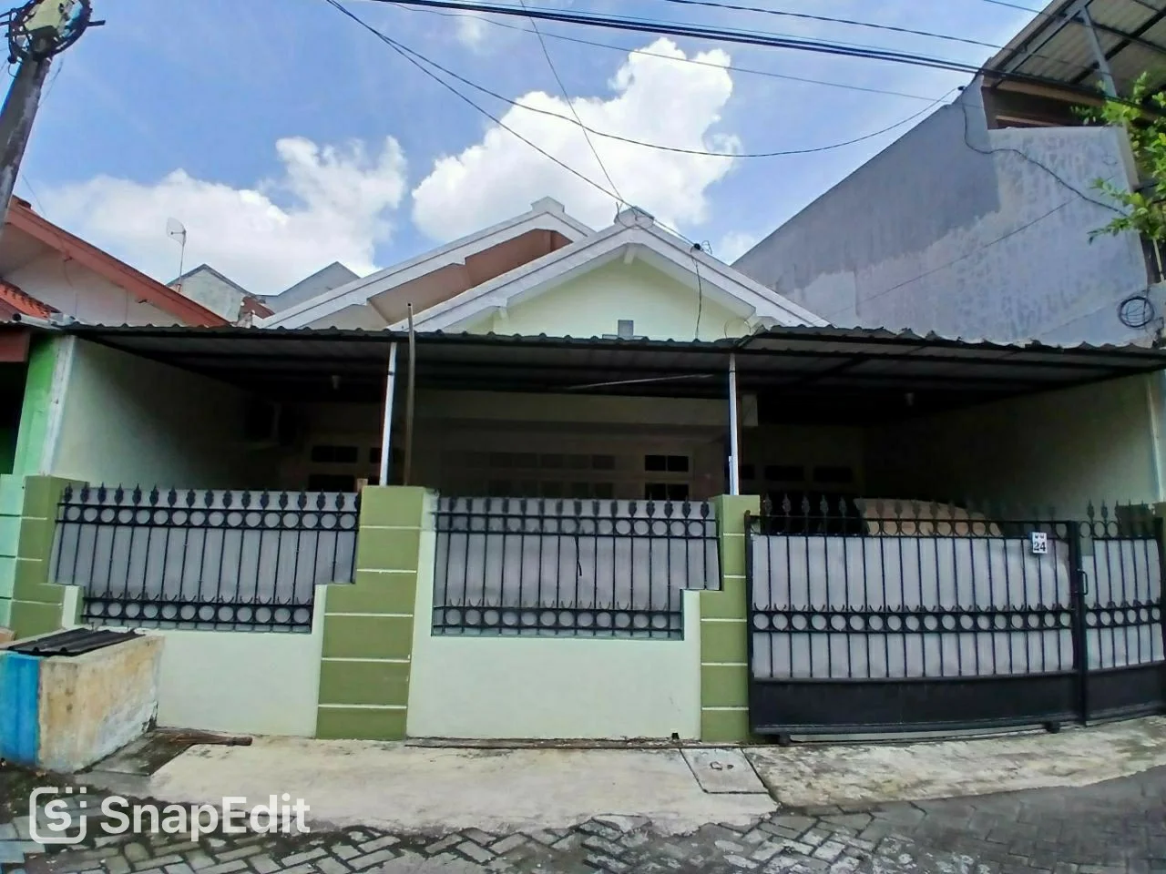 Disewakan Rumah Siap Huni Taman Pondok Indah Wiyung Surabaya Barat