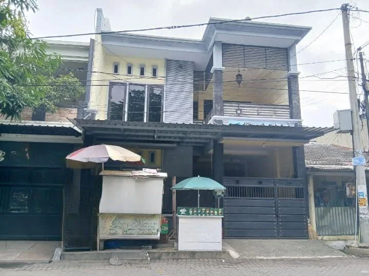 Dijual rumah lokasi strategis di Gunung Sari Indah, Surabaya Selatan