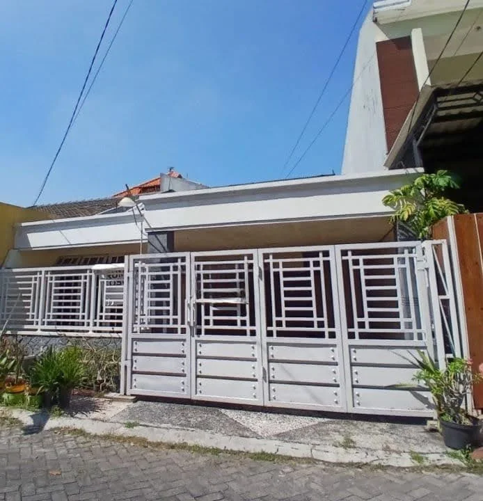 Dijual rumah siap huni di Gunung Sari Indah, Surabaya Selatan