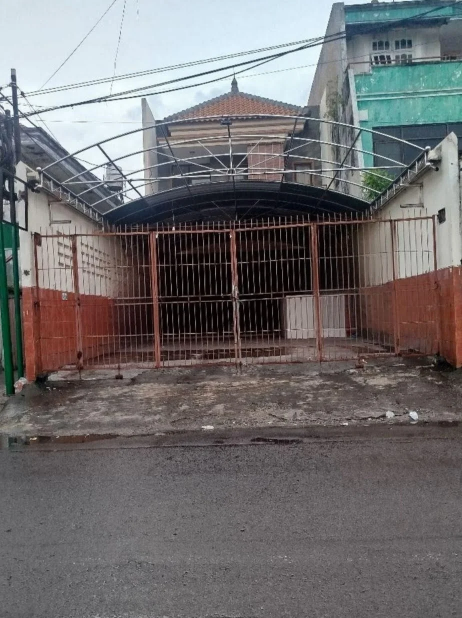 Dijual /disewakan Ruko Strategis di Bratang Surabaya Timur - Image 1