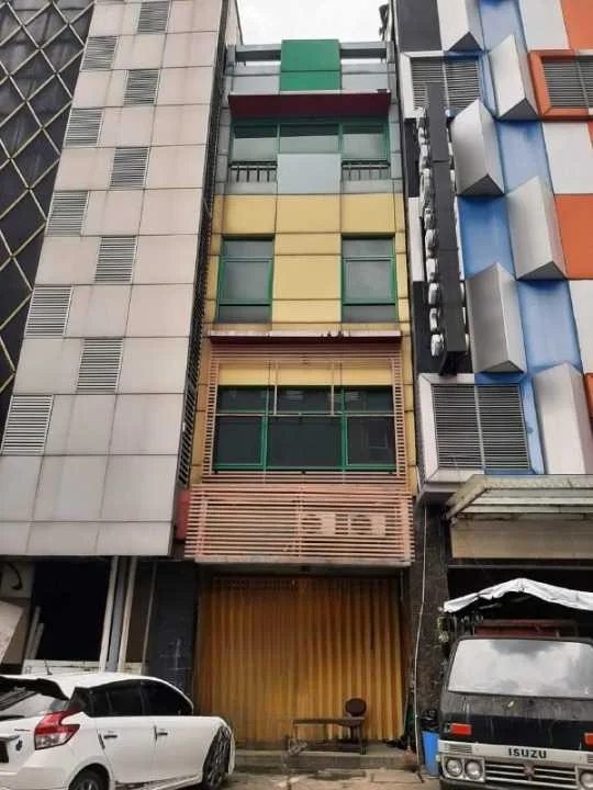 Dijual Ruko Strategis 4 Lantai di HR Muhammad Surabaya Barat
