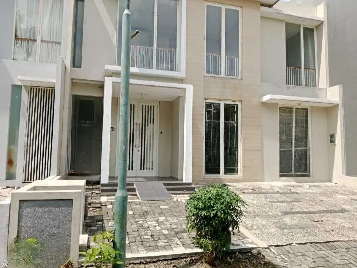 Dijual Rumah Minimalis Strategis di Citraland Taman Puspa Raya Surabaya Barat