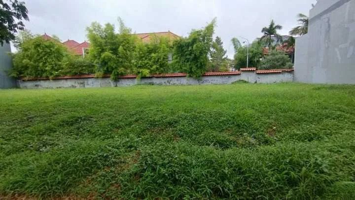 Dijual Tanah Strategis Dian Istana Park Avenue di Pakuwon Indah Surabaya Barat