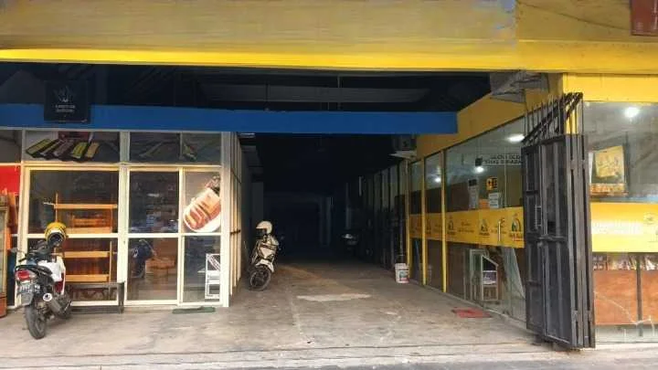 Dijual/disewakan Ruko Komersial Strategis di Jalan Ahmad Yani Surabaya Selatan