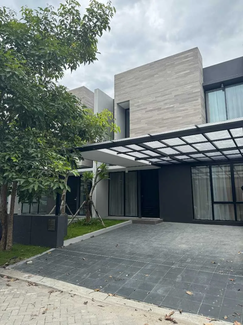 *Disewakan Rumah full furnished Bagus di Pelican Hill Citraland Utara Surabaya Barat*