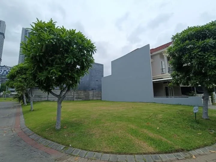 Dijual murah tanah lokasi strategis di Pakuwon City, Surabaya Timur