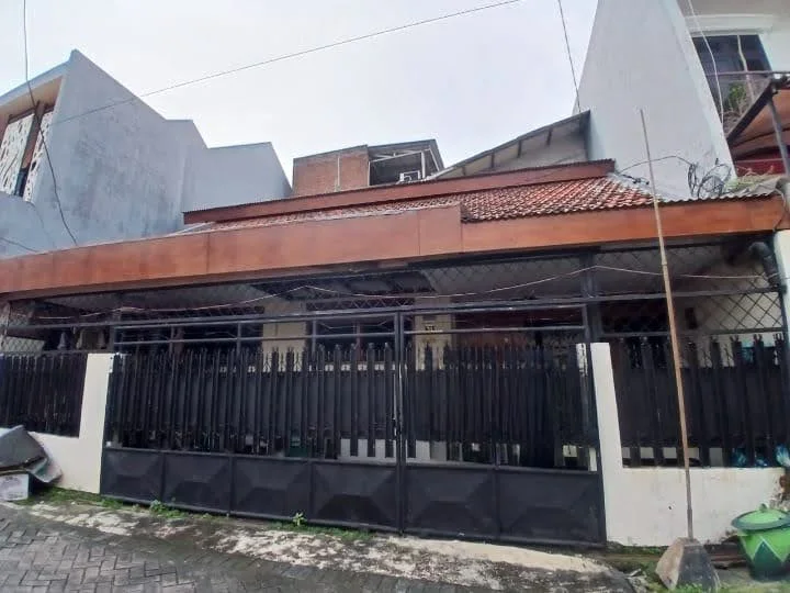Dijual murah rumah di Pakis Tirtosari, Surabaya Barat