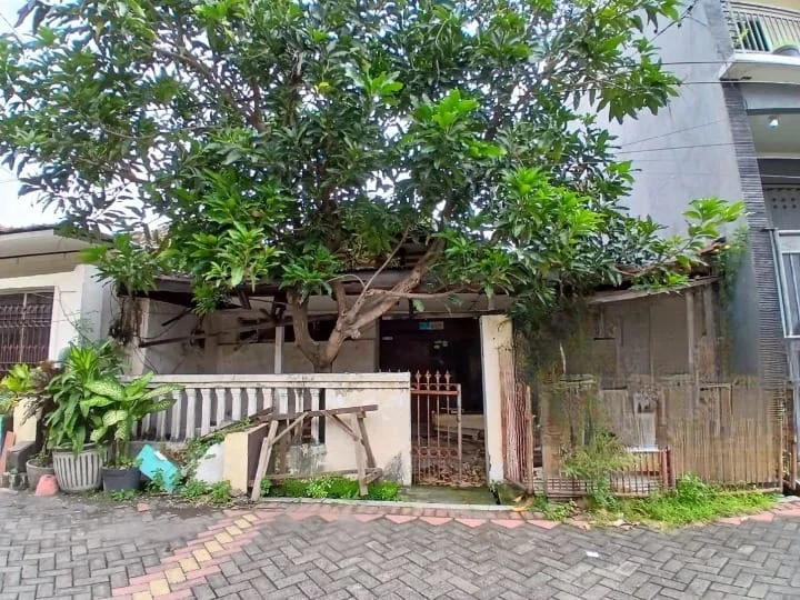 Jual Rumah Hitung Tanah Karang Empat Surabaya Utara, MURAH