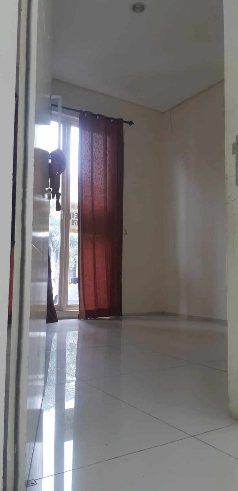 Disewakan Rumah Bagus di Pelican Hill Citraland Utara Surabaya Barat