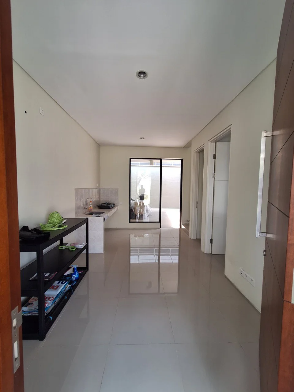 Dijual/disewakan Rumah Semi Furnished Lokasi di North West Citraland Surabaya Barat - Thumbnail 2