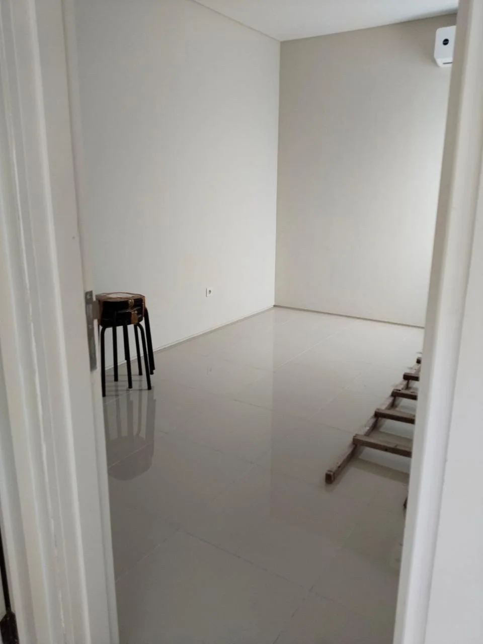 Dijual Rumah Strategis di kawasan Citraland northwest hill Surabaya Barat - Thumbnail 6