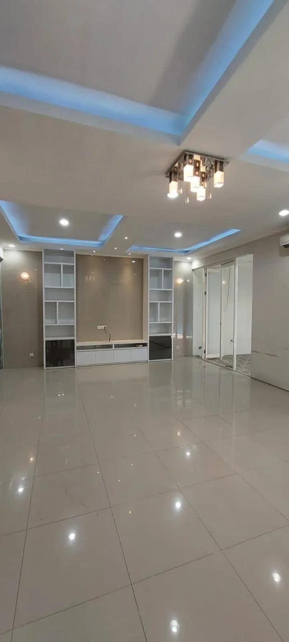 Dijual/Disewakan Rumah Mewah di Citraland Grand Eastwood Surabaya Barat