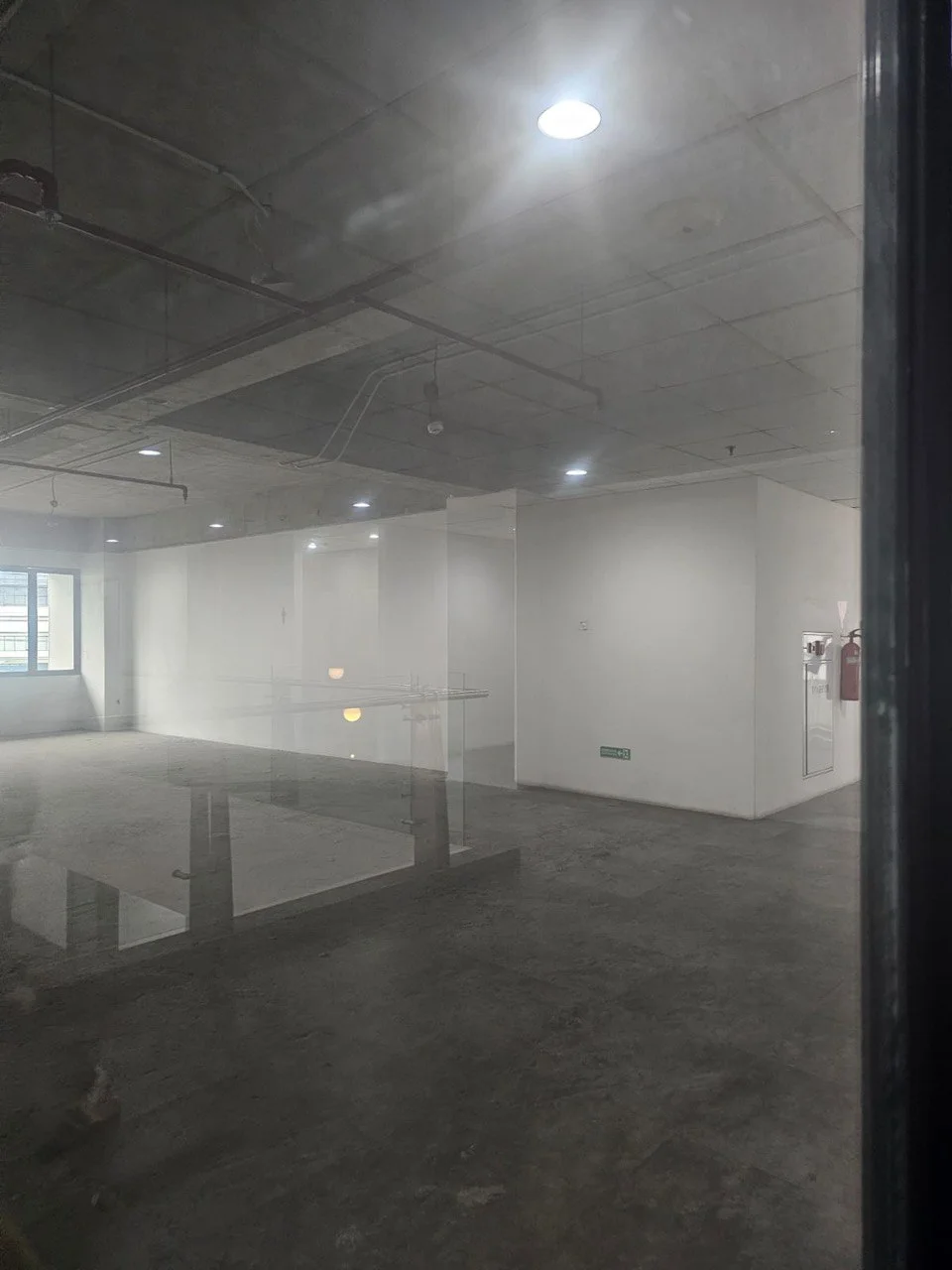 Disewakan Kantor Luas Strategis di Spazio Tower Surabaya Barat - Thumbnail 5