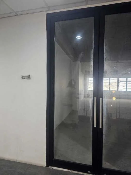 Disewakan Kantor Luas Strategis di Spazio Surabaya Barat