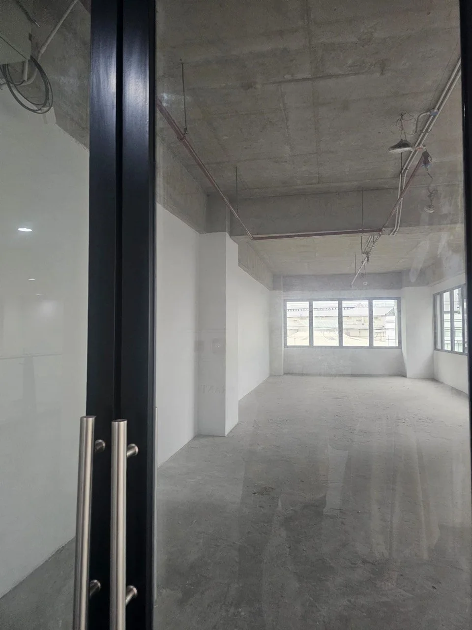 Disewakan Kantor Luas Strategis di Spazio Tower Surabaya Barat - Thumbnail 2